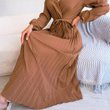 Robe Maxi Plissée Croisée Élégante