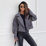 Manteau court en laine à col tailleur