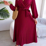 Robe Maxi Plissée Croisée Élégante